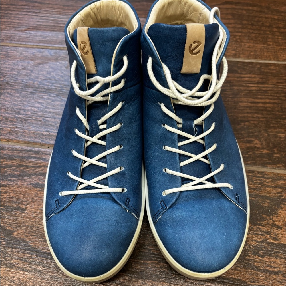 Ecco Women's Blue High-Top Sneakers